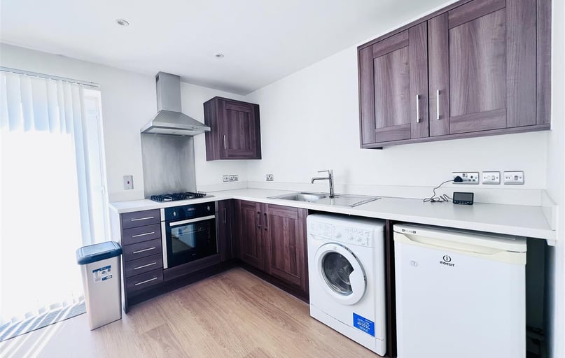 Loughborough Road, West Bridgford, Nottingham - Image 1